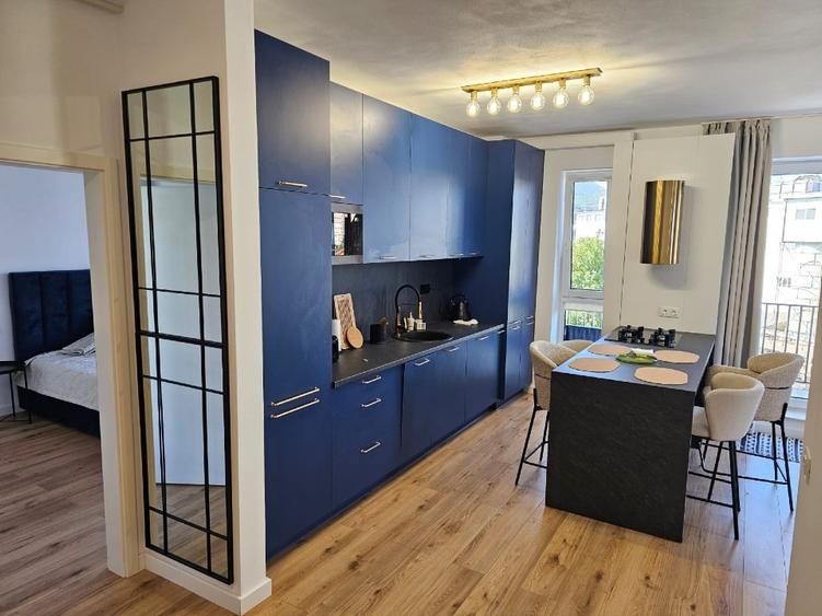 Apartament 3 camere, 2 bai , terasa, 2 locuri parcare subteran + boxa
