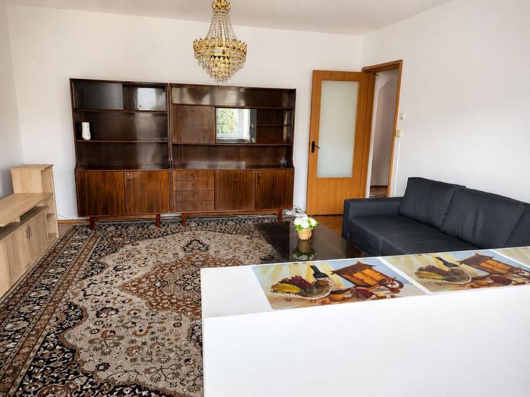 Girocului | 4 Camere | Decomandat | Etaj intermediar | Centrala proprie
