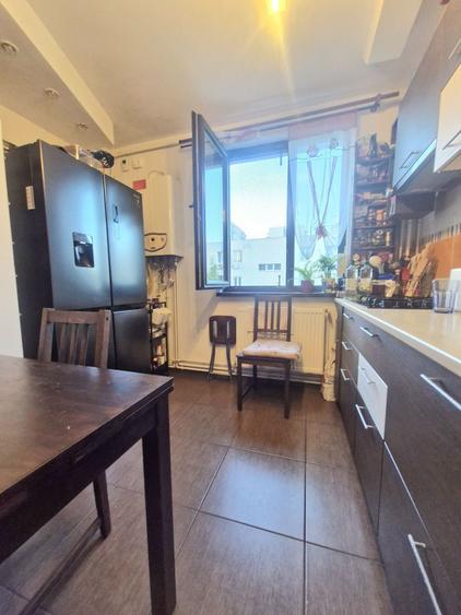 4 Camere // Metrou // Centrală Proprie