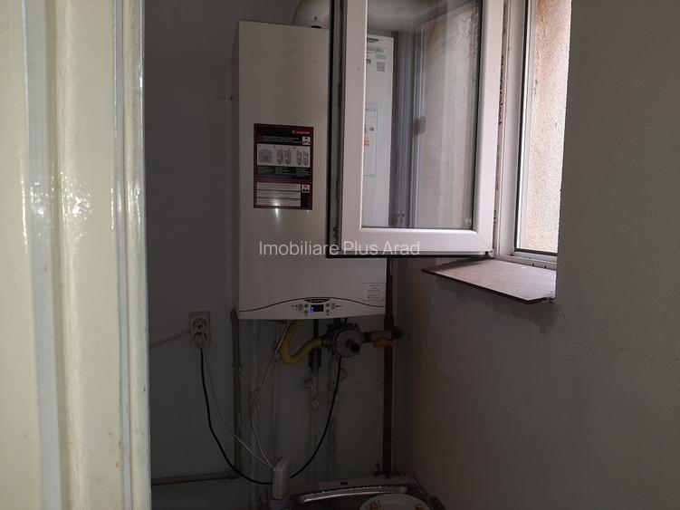 Vanzare Apartament 4 camere zona centrala Tudor Vladimirescu - 3