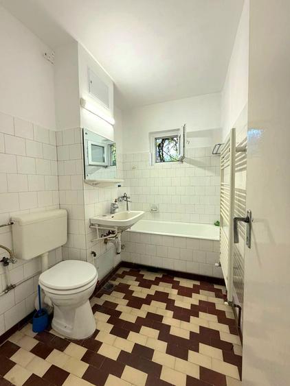 Apartament 2 camere, spațios, parter, aproape de Iulius Mall