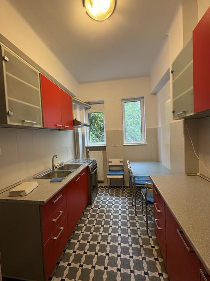 Apartament fermecator cu vedere in parcul Cismigiu