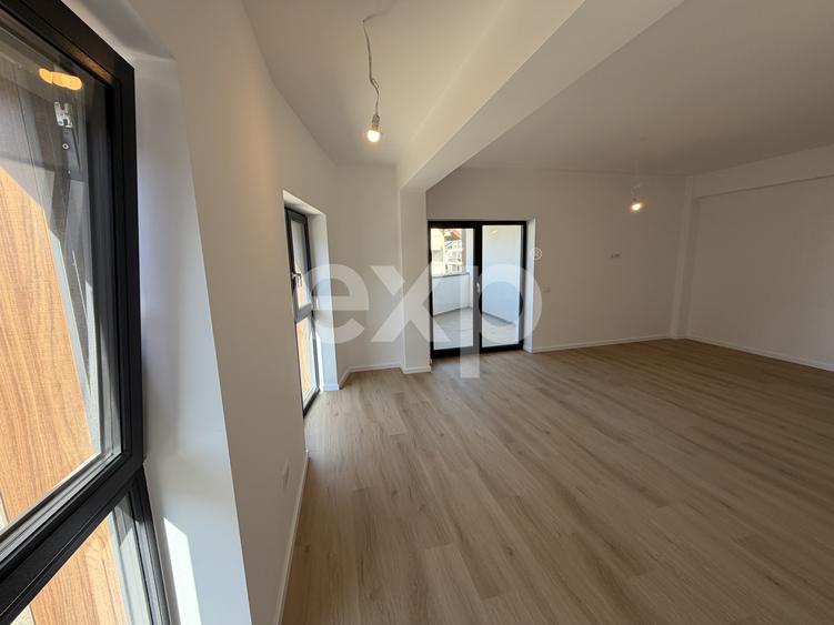 Apartament 2 camere ,decomandat, etaj 1, lift, tractorul nou, Coresi