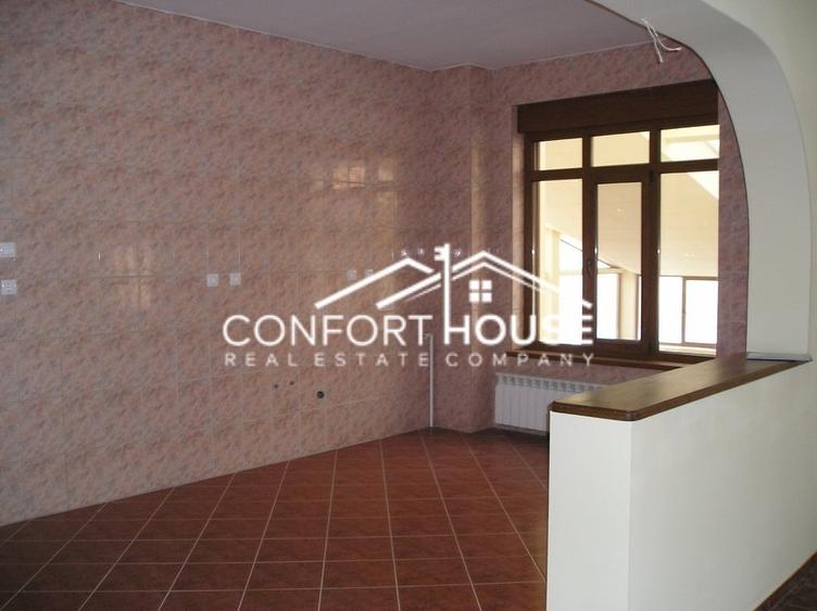 VILA D+P+E+M, teren 1461mp, IANCU NICOLAE padure