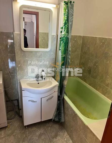 Inchiriez apartament 3 camere Zona Modern - 7