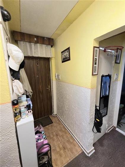 Apartament 3 camere, Etaj 1, Navodari