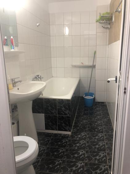 De inchiriat 4 camere decomandat Blv Mircea Voda