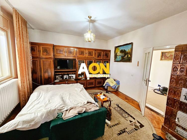 Casa 4 camere, 525 mp teren, zona Centru
