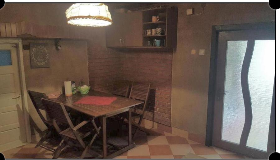 Casa de vânzare - Constanta - 6 CAMERE-147 mp. totali ( fără curtea interioară)