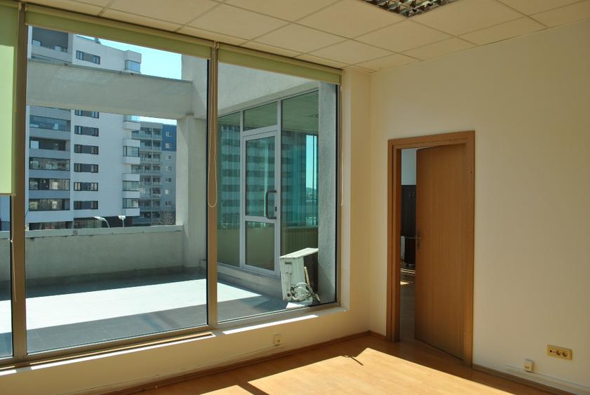 Spațiu birouri 2 încăperi + terasă, 80 mp - Metrou Mihai Bravu