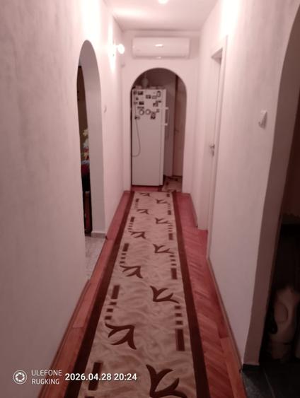 Apartament 4 camere, 94 mp, zona Valea Rosie