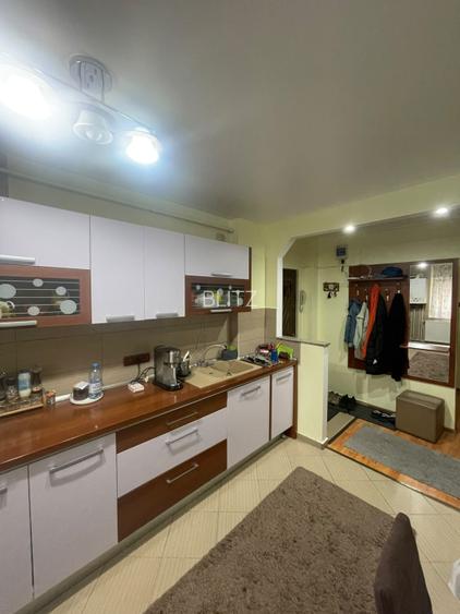 Apartament 4 camere | 79 mp utili | Etaj 1 | Decomandat | Balcon - 2