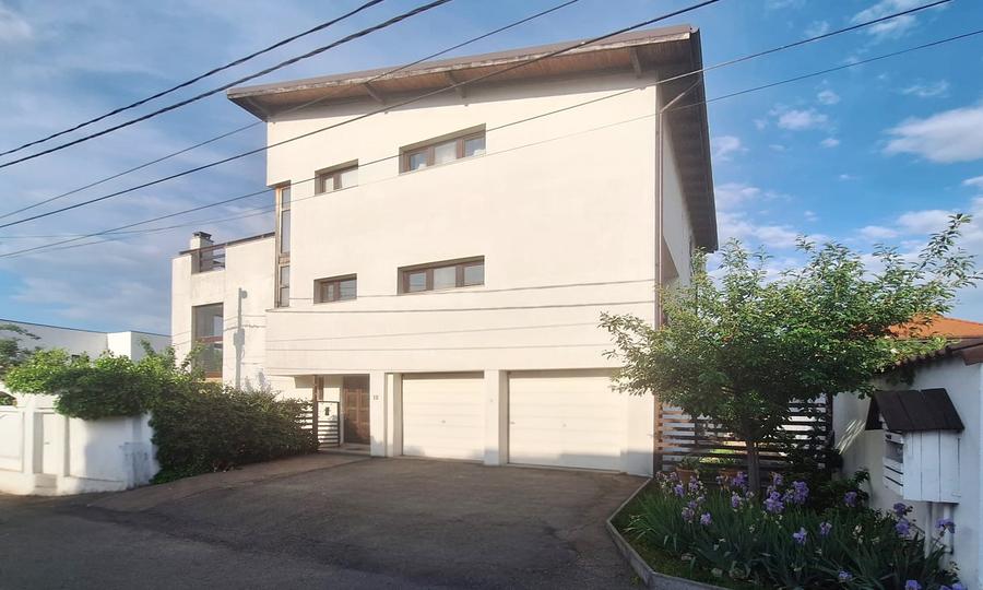 Casa individuala de vanzare Pipera Iancu Nicolae, garaj 2 locuri, teren 500 mp