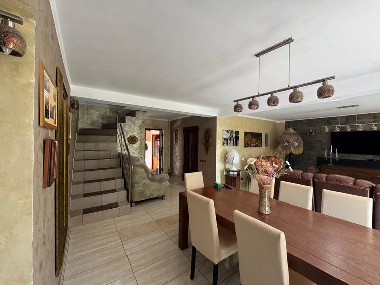 ? De vânzare – Casă P+1, 220 mp construiți, teren 400 mp – Agigea, Constanța