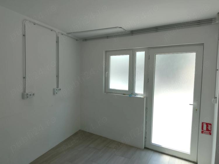 Spațiu Comercial 20mp Bld. Uverturii | Pietonal, Curent Trifazic, Dublu Acces