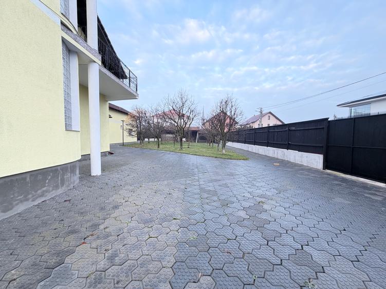 Casa de vanzare -Cristian, Brasov -Teren Generos