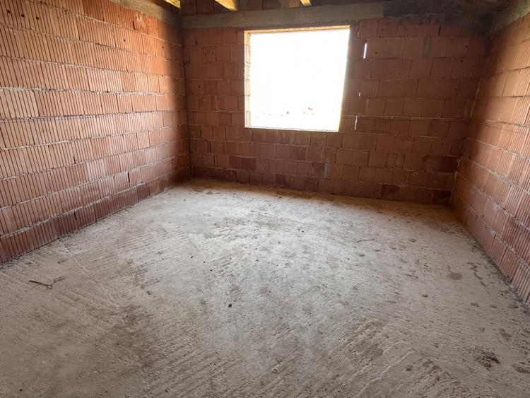 Casa noua la Rosu cu 4 camere teren aferent 386 mp cu toate utilitatile