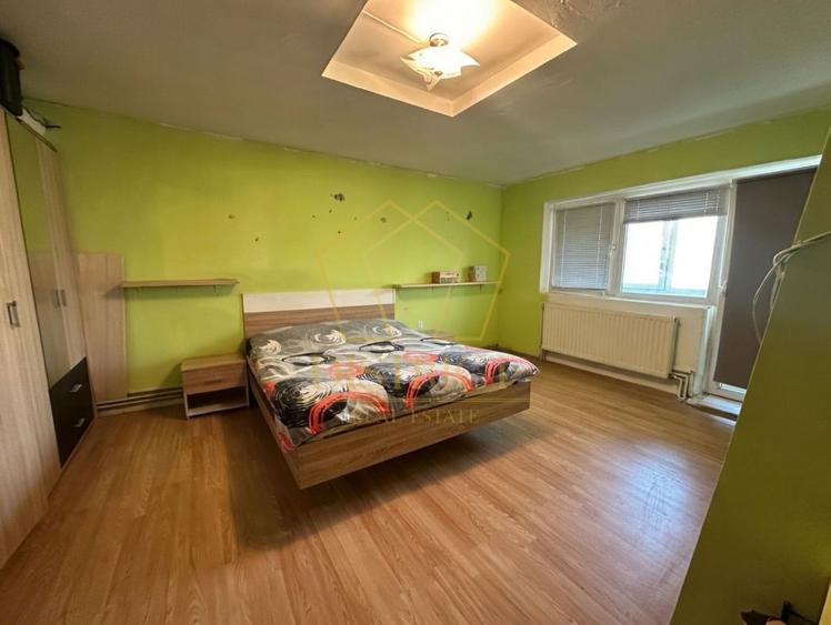 Apartament spatios cu 4 camere | Zona Sagului