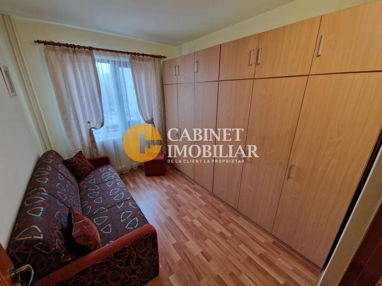 3 Camere Semidecomandat- Etaj intermediar-Zona Alexandru cel Bun