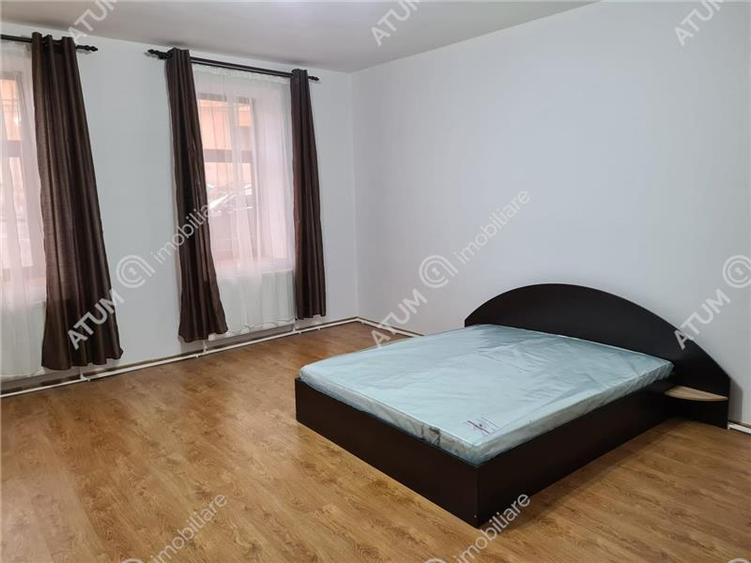 Apartament la casa cu 2 camere si pivnita in Centrul Istoric din Sibiu