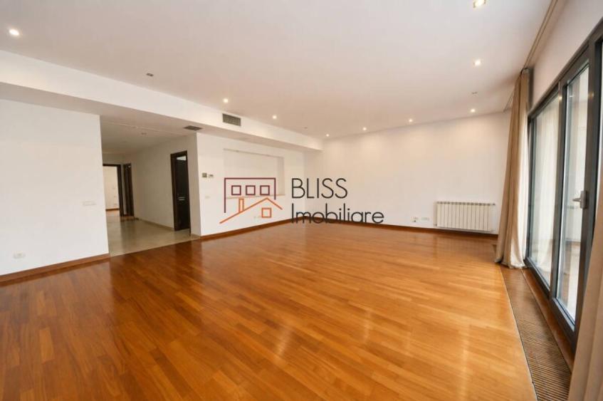 Apartament Elegant cu 4 Camere și Loc de Parcare