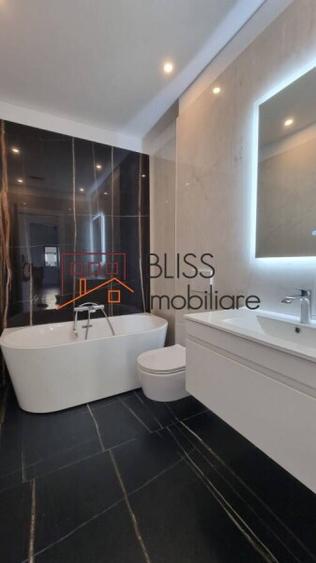 Apartament premium de 3 camere cu terasa de 17 mp si view superb