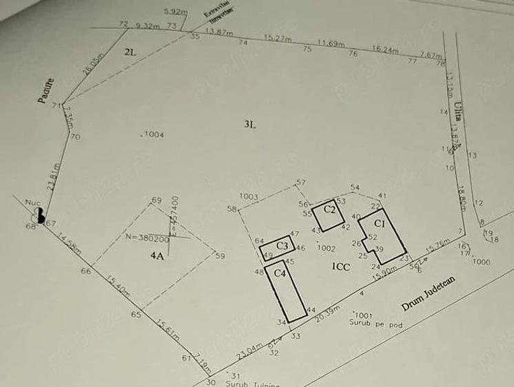 Proprietate cu Arhitectură Tradițională și 2,1 Hectare de Teren
