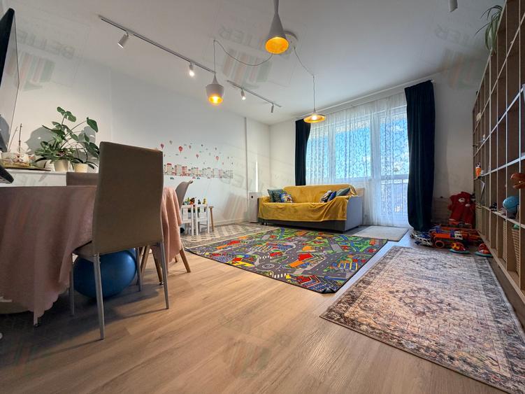 Apartament 2 camere de vânzare – Sector 4, Cheile Turzii
