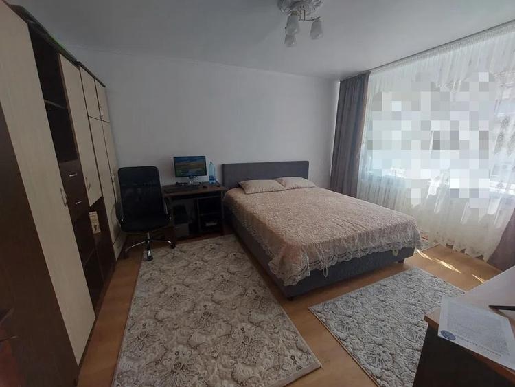 Garsonieră decomandată, mobilată în Podu Roș