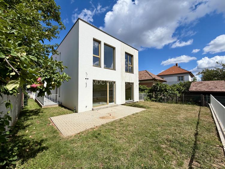 Casa tip duplex, 191 m2 utili, garaj pentru 2 masini - 2