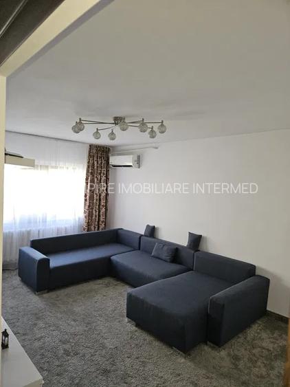 Apartament 2 camere decomandate zona Trocadero - 3