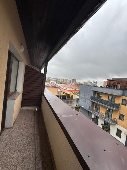 Apartament 3 camere Tractorul Brașov
