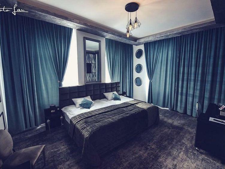 Hotel Renovat - Functional - Luxury