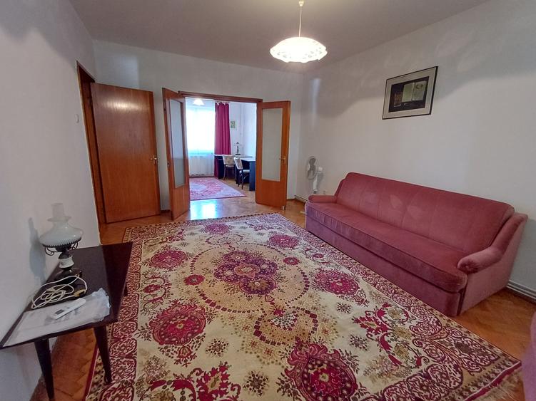 Închiriere ap.3 camere cartierul Andrei Muresanu