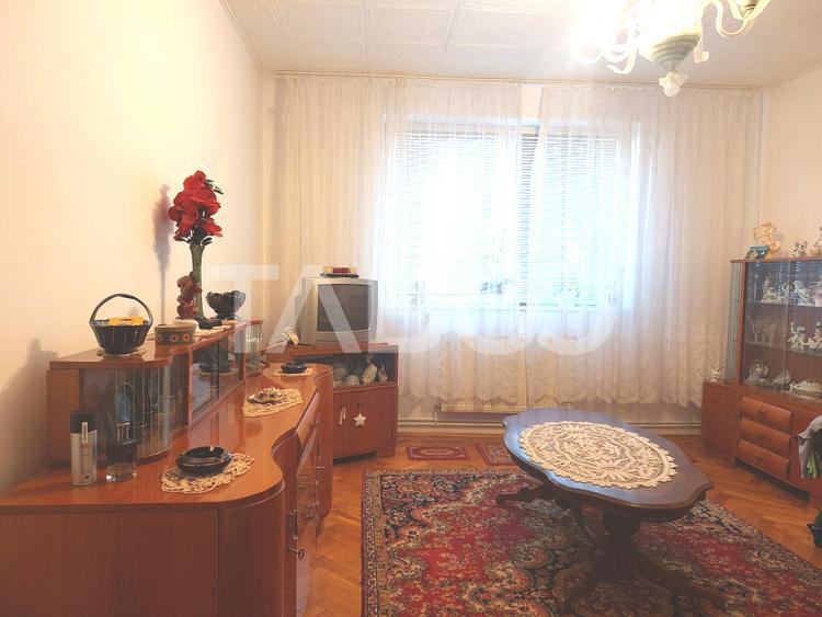Apartament 62 mp 3 camere etaj 3 balcon pivnita Piata Noua Cisnadie