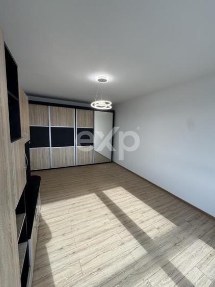 Apartament 3 camere Calea Grivitei | Metrou la scara | Etaj 11 | Renovat complet