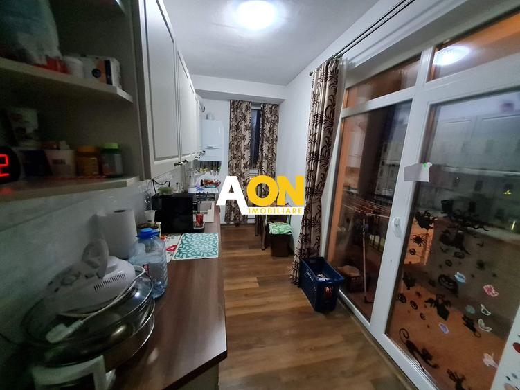 Apartament 3 Camere, 83 mp, Decomandat, Cu Garaj la Subsol