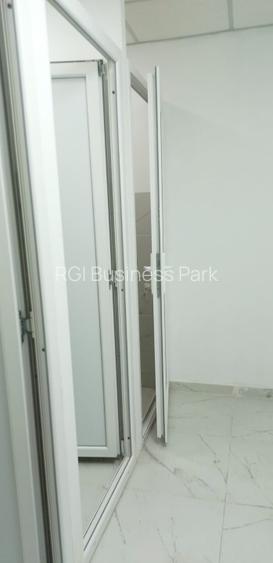  Spațiu comercial / demisol 272,3 mp — centrală proprie, chicinetă, toaletă — - 6
