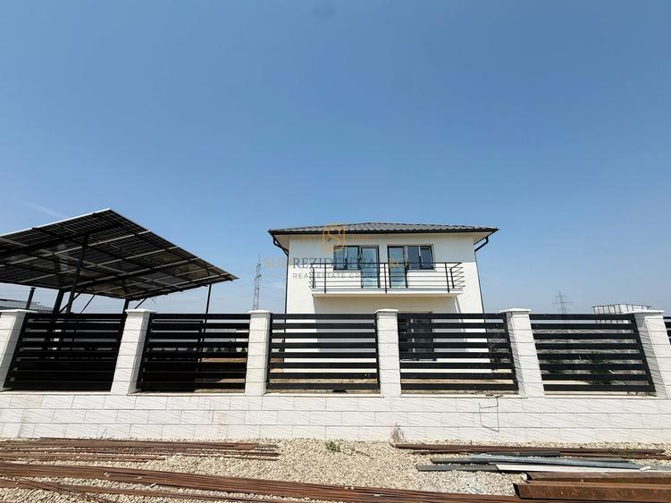 Vila Individuala Moderna / 4 Camere / 2 Bai / Panouri Solare