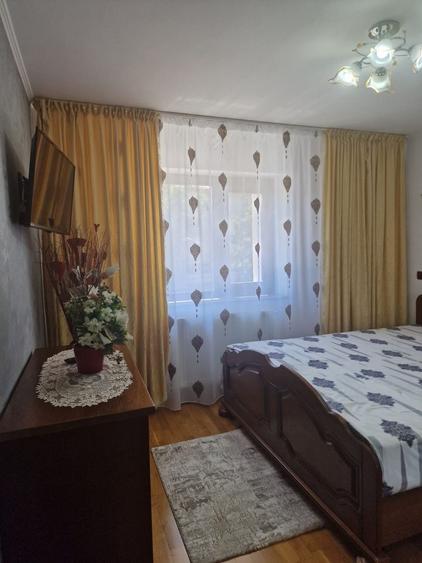 Apartament. 2 camere etaj 2 școală 11