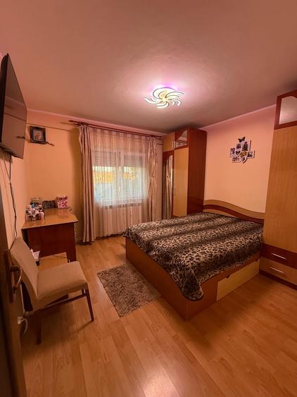 APARTAMENT 2 CAMERE DE VANZARE I. C. Frimu Etaj 4
