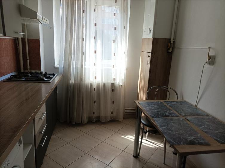 Apartament 2 camere mobilat si utilat zona Centrul Civic