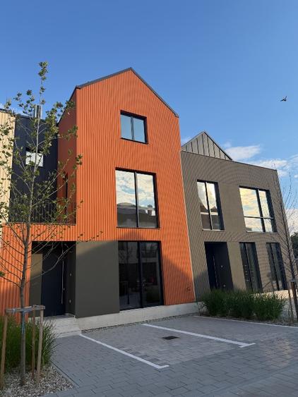 Vila noua, 4 camere, complex case, Petrom City, Genesis School, Deutsche Schule