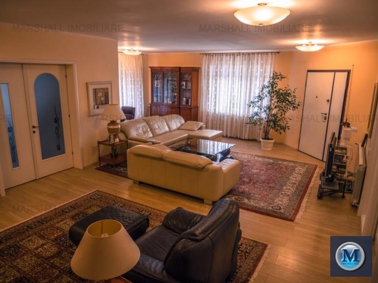 Vila cu 7 camere de vanzare in Baicoi, zona Vest, 360 mp #13205