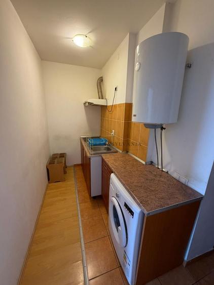 Garsonieră spațioasă de vânzare – etaj 1, bloc cu lift
