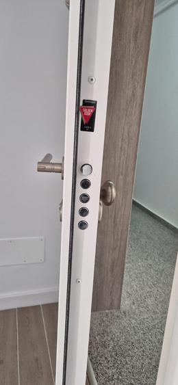 Apartament 3 camere 110.4 mp,incalzire in pardoseala, langa Penny Dobroesti