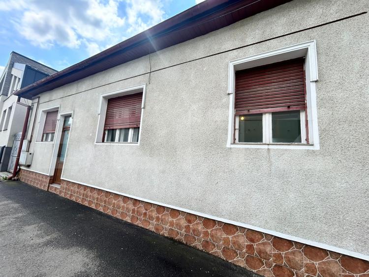 Casa individuala, 90 mp, zona Centrul Civic Brasov