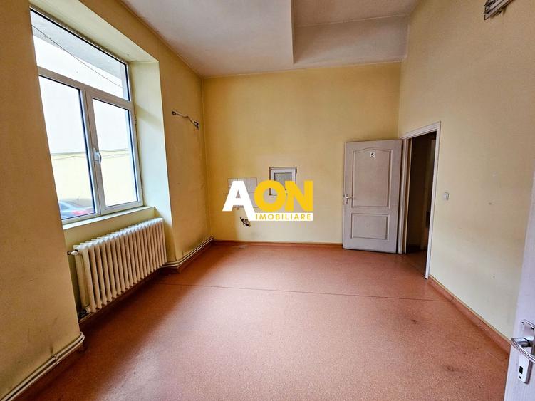 Spatiu de birouri, cabinete, 370 mp utili, parter, Cetate