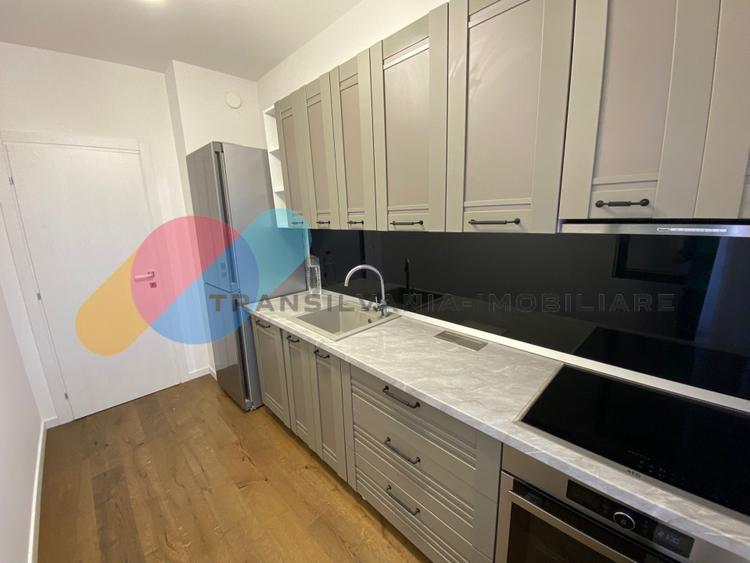 Apartament modern 3 camere 82mp, parcare - Centru complex Record Park