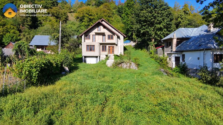 Casa D+P+1E, 232 mp, teren 2.405 mp, Pangarati, jud. Neamt - 2
